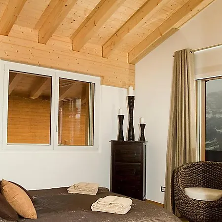 Sleeps 8 Wifi Holiday home Leukerbad