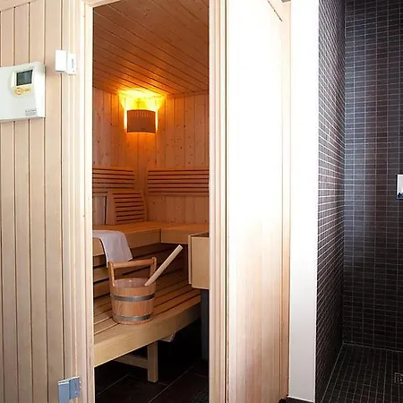 Sleeps 8 Wifi