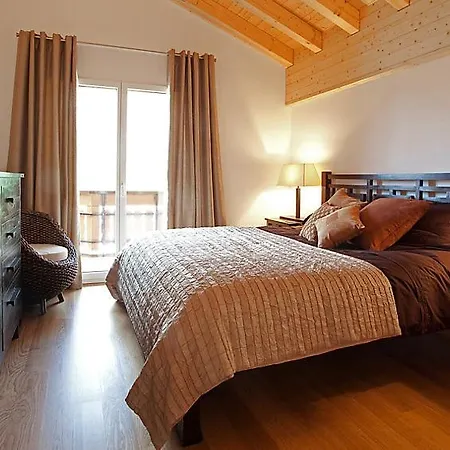 Holiday home Sleeps 8 Wifi