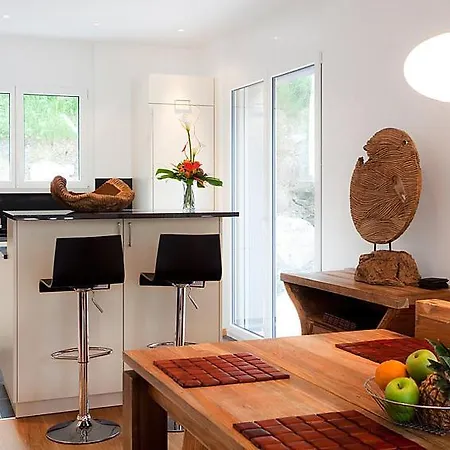 Holiday home Sleeps 8 Wifi *